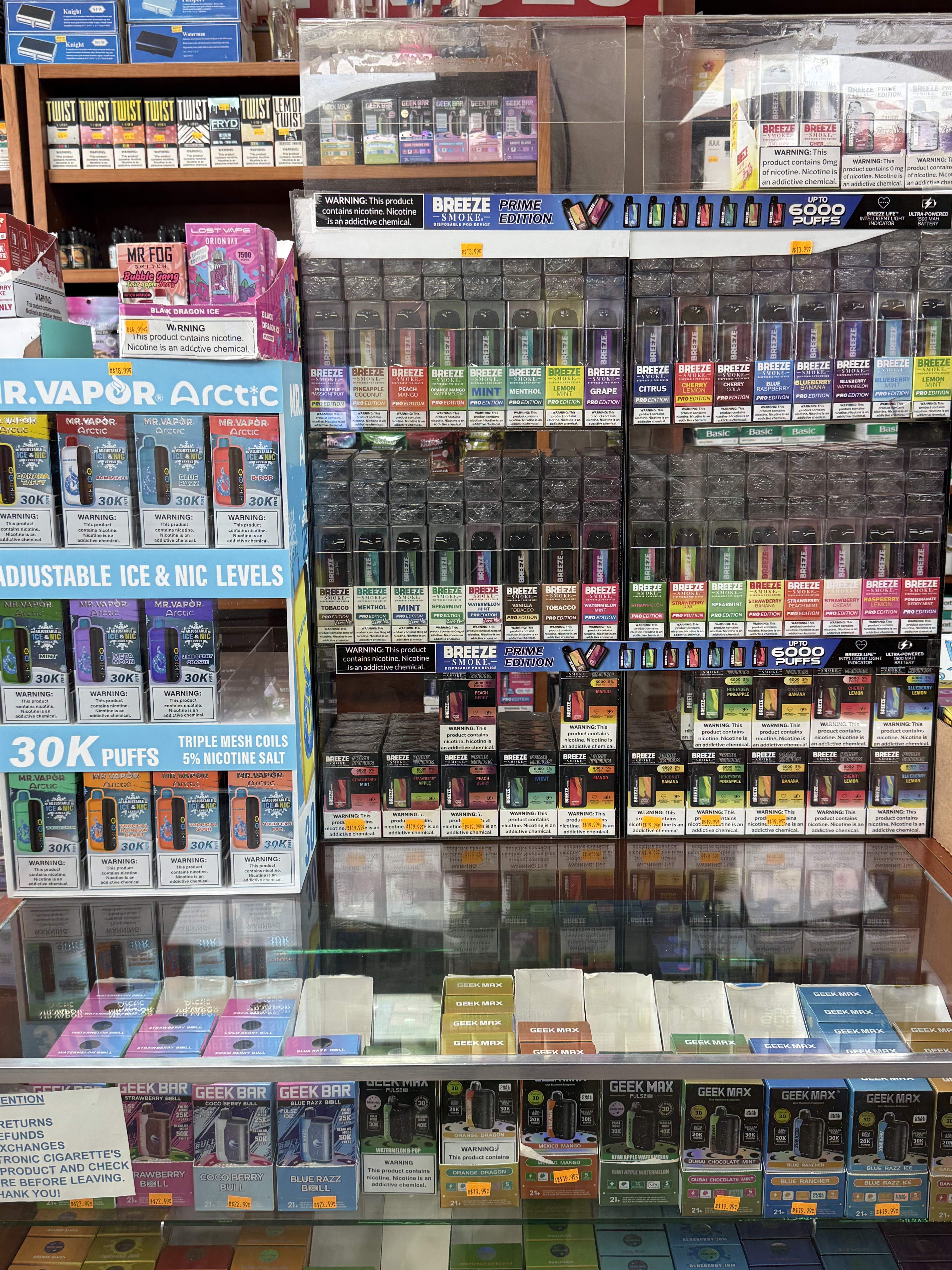 Breeze Pros display at Smokers Only